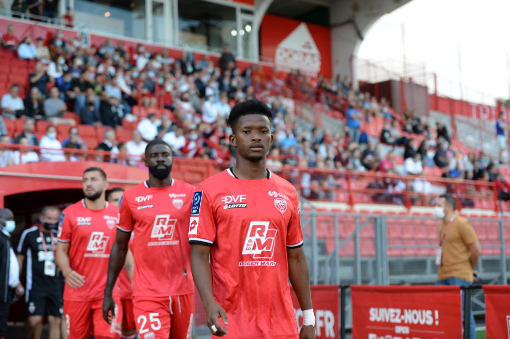 Adama Fofana pour 3 ans au DFCO !