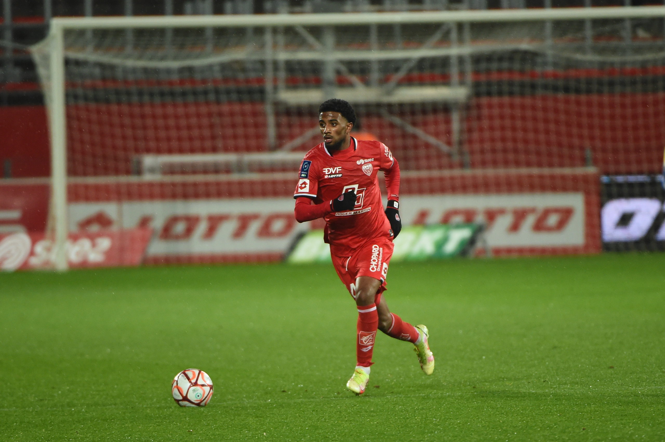 Erwan Belhadji signe pro au DFCO !