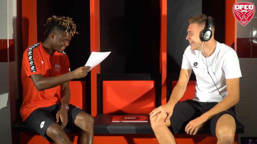 Séquence décalée : Le jeu des noms mystères