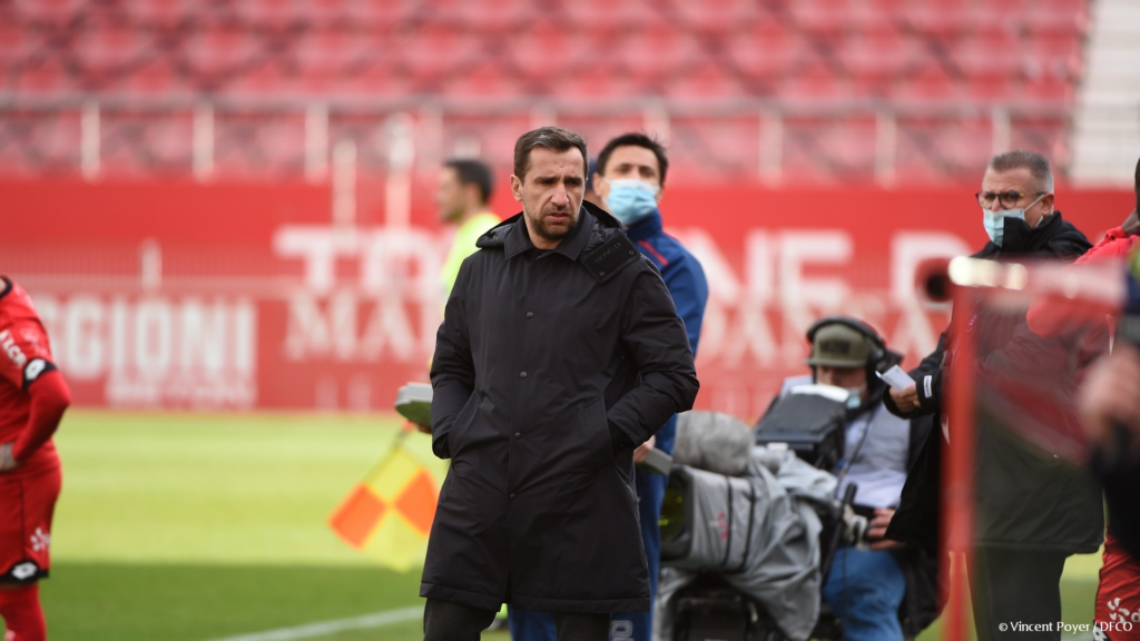 David Linarès avant DFCO – Reims : « Montrer de la dignité »