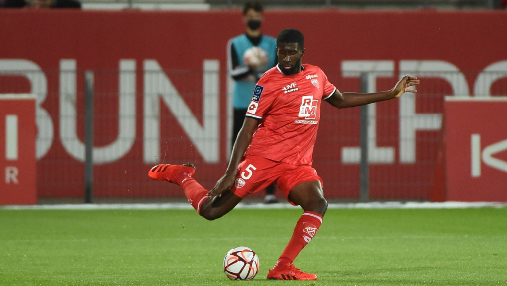 Internationaux : succès pour Coulibaly, défaite pour Ahlinvi