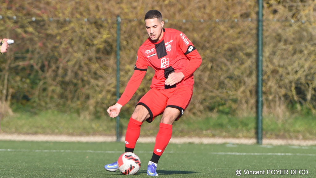 National 3 : le DFCO accroche le leader