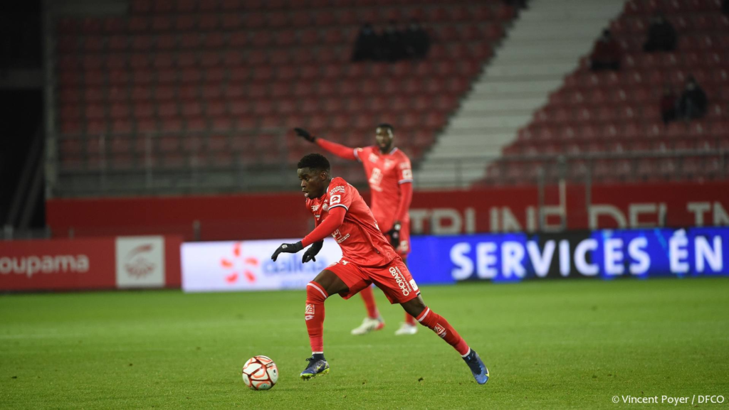 Le résumé vidéo de DFCO – Pau (0-1)