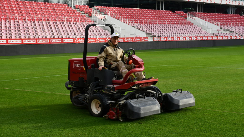Stéphane Maître : « Fatalement, on jette un œil sur les tacles ! »