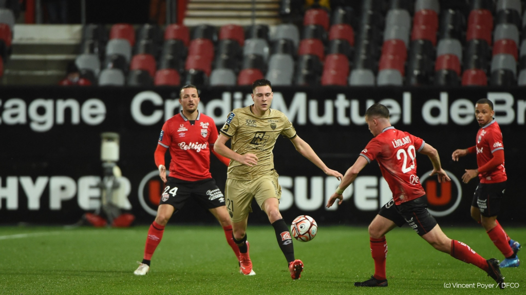 Le DFCO renversé à Guingamp (3-2)