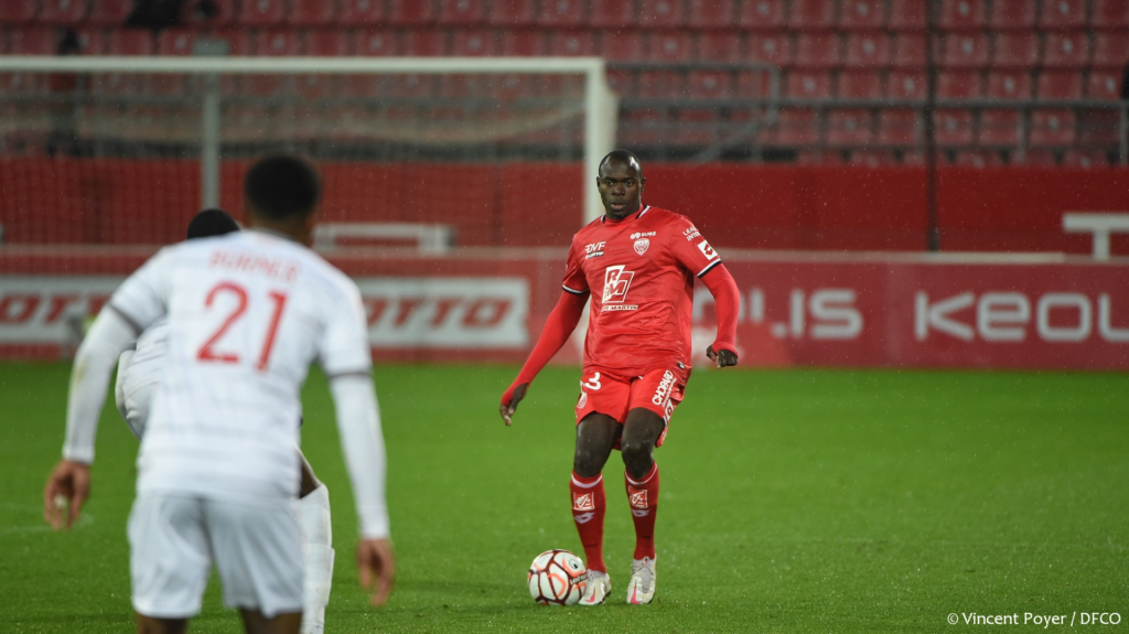Le résumé vidéo de DFCO – Nîmes (1-2)
