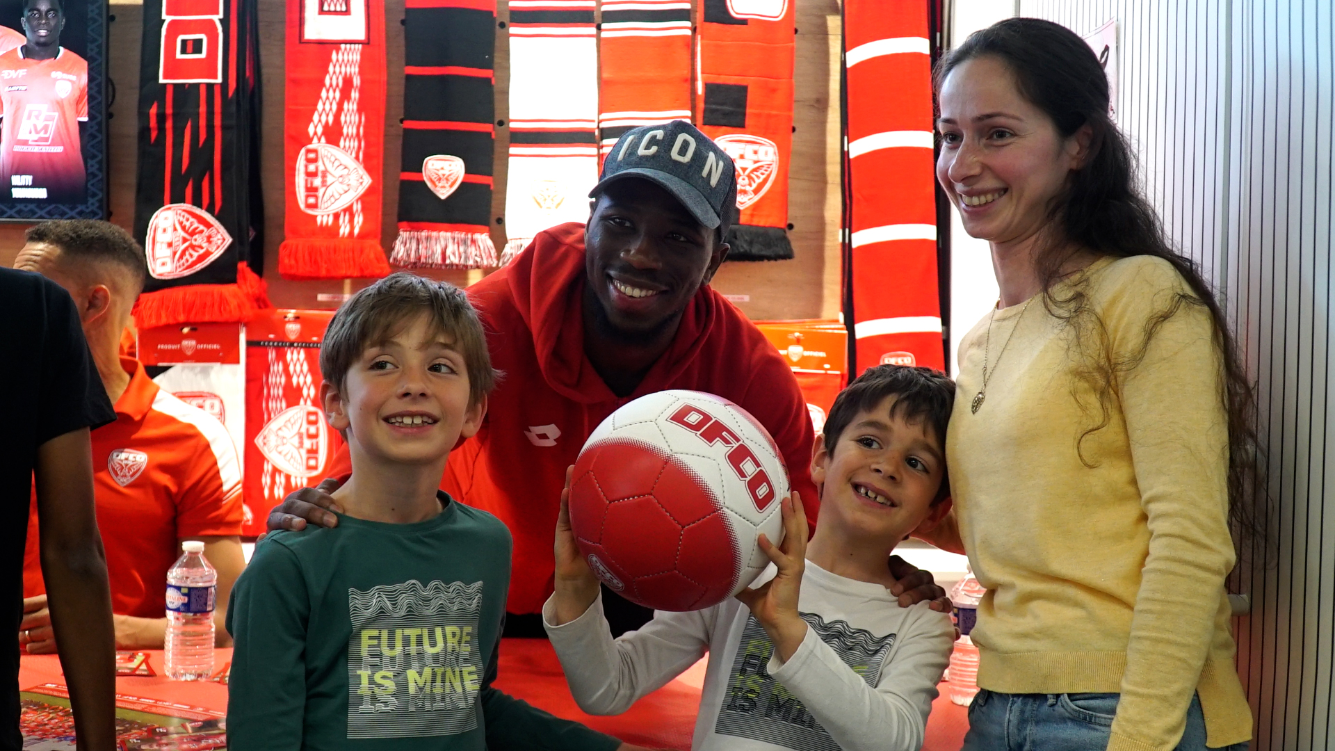 Retour sur la Séance de dédicaces au DFCO STORE