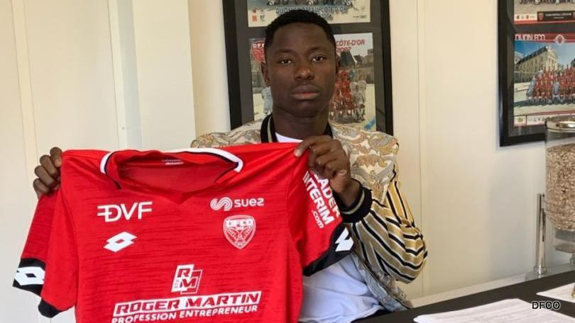 Premier contrat pro pour Ahmad Ngouyamsa !