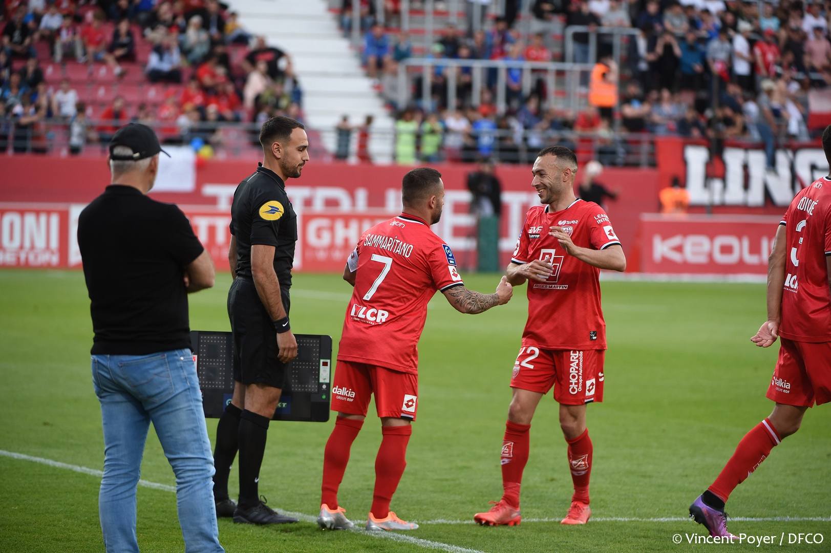 Nancy s’invite à la fête (2-3)