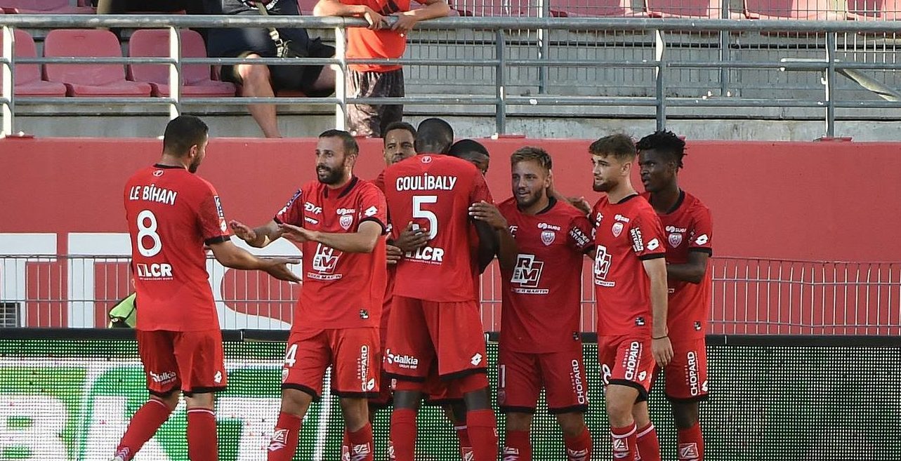 Le groupe dijonnais contre Annecy