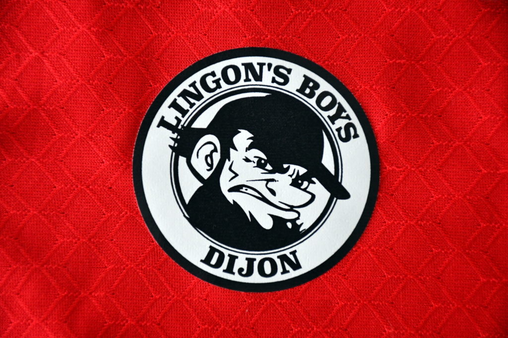 Le DFCO avec un maillot collector « Lingon’s Boys » contre QRM !