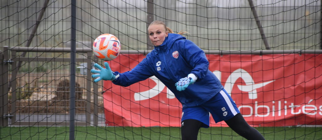 Sans les internationales, le groupe D1 a repris : l’album photos