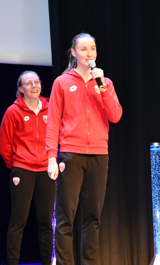 L’équipe féminine à la soirée des mentions très bien de Côte-d’Or