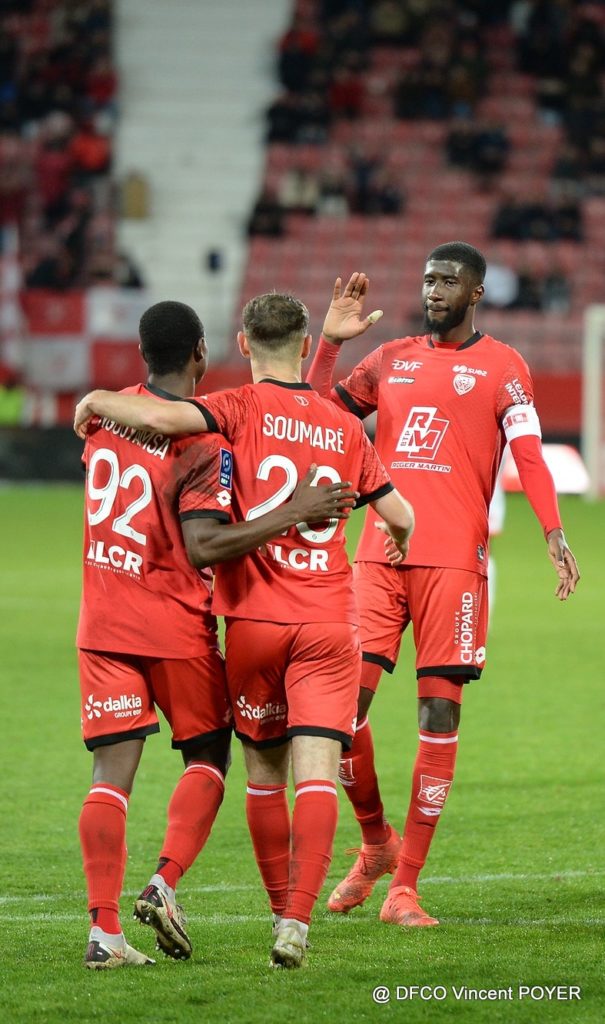 L&rsquo;album photos de DFCO – Laval (5-0)