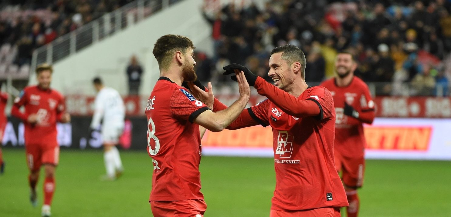 DFCO – Laval (5-0) : le film du match