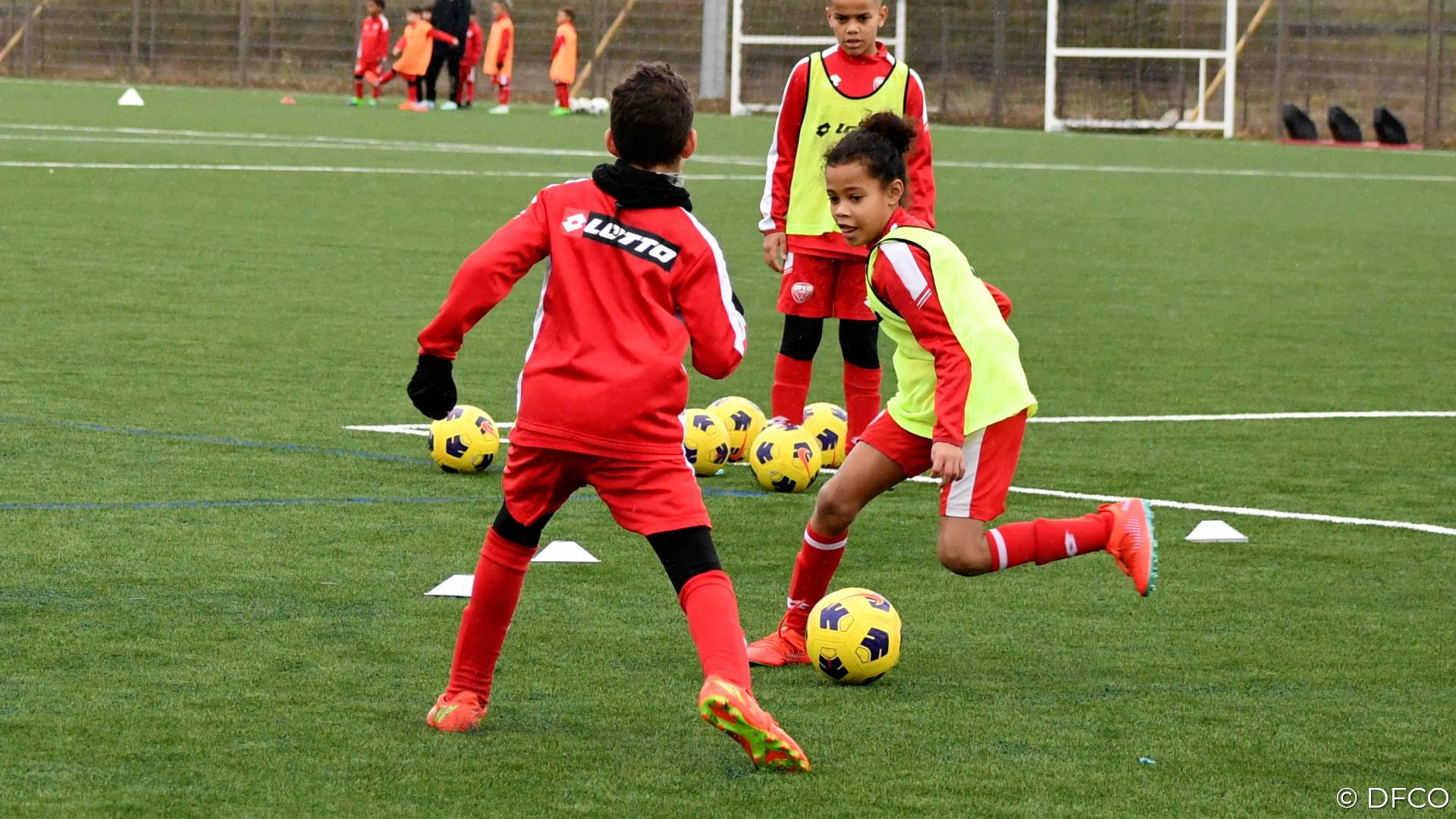 Album photos : au coeur de l&rsquo;école de foot