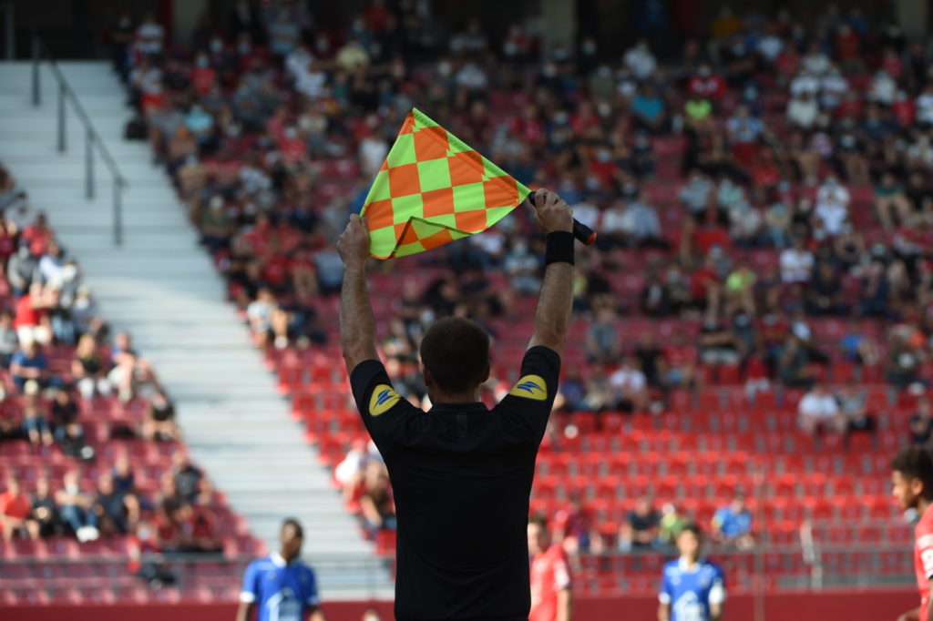 Saint-Étienne – DFCO : Guillaume Paradis au sifflet