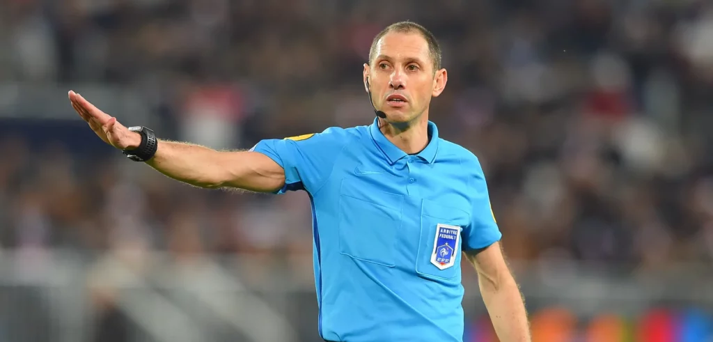 DFCO – Pau FC : Mikaël Lesage au sifflet