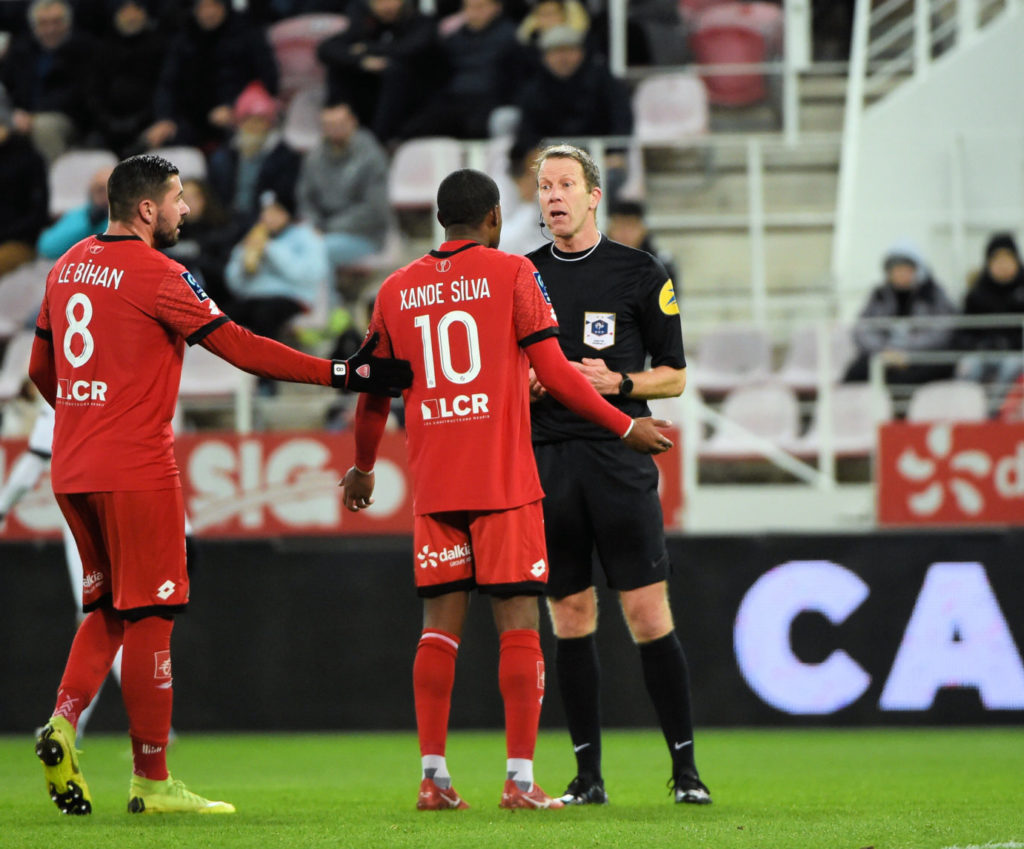 DFCO – Grenoble : Olivier Thual au sifflet