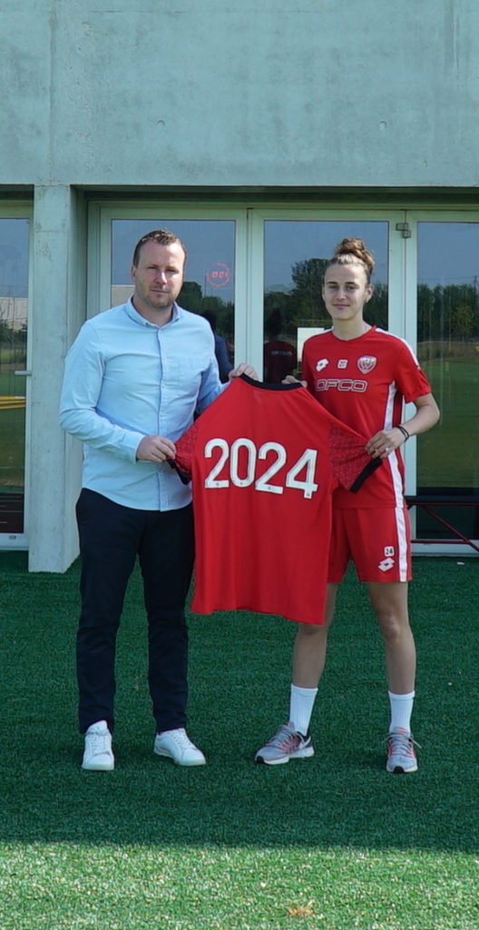 Premier contrat pro pour Margaux Vairon