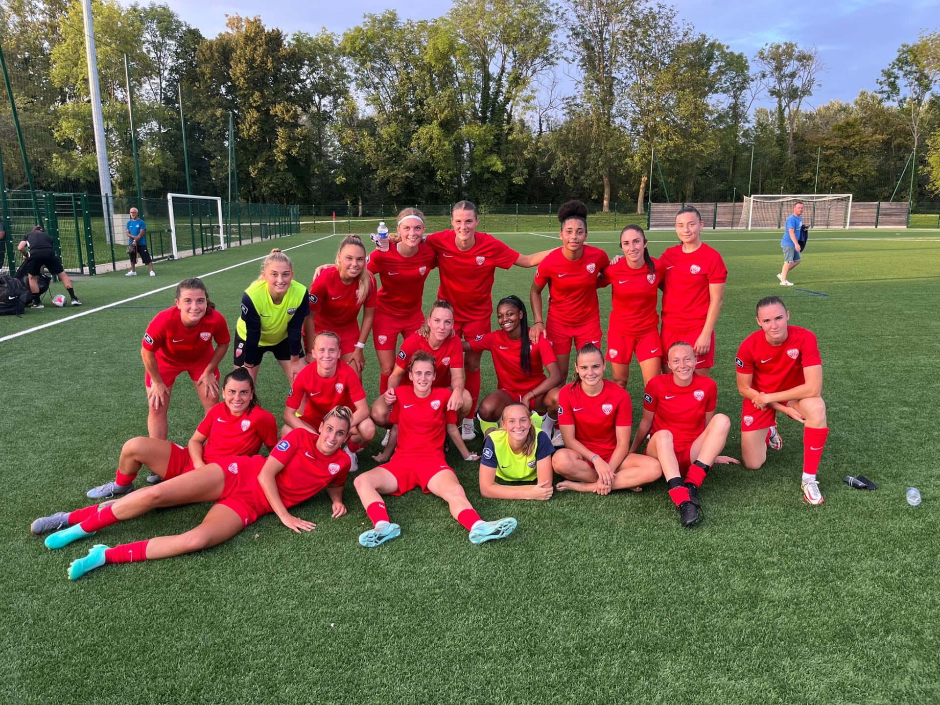 Les féminines victorieuses de Reims (2-1)