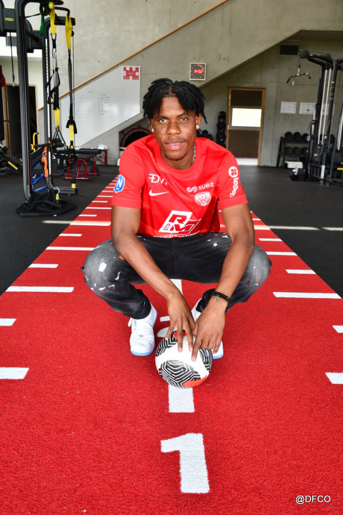 Cyriaque Irié signe son premier contrat pro !