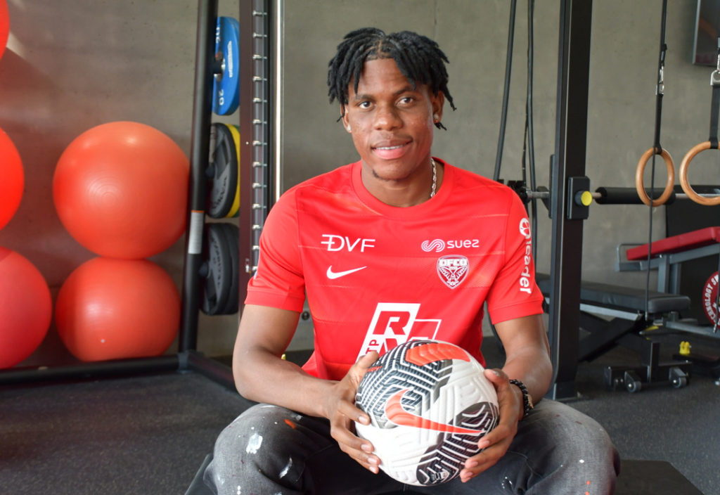 Cyriaque Irié signe son premier contrat pro !