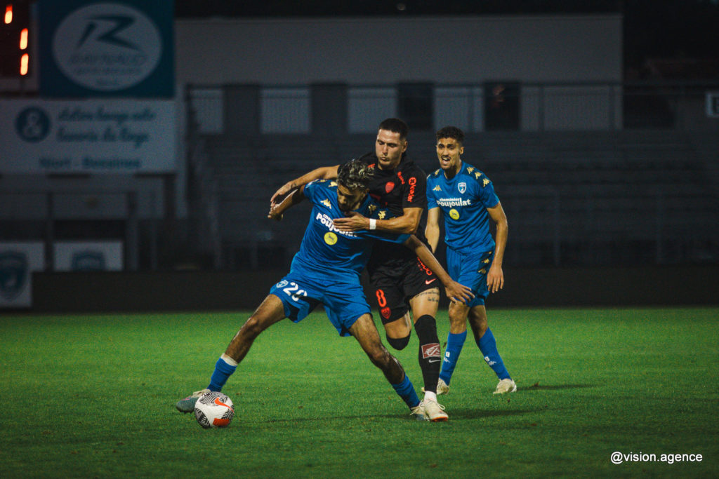Le DFCO chute à Niort (3-0)