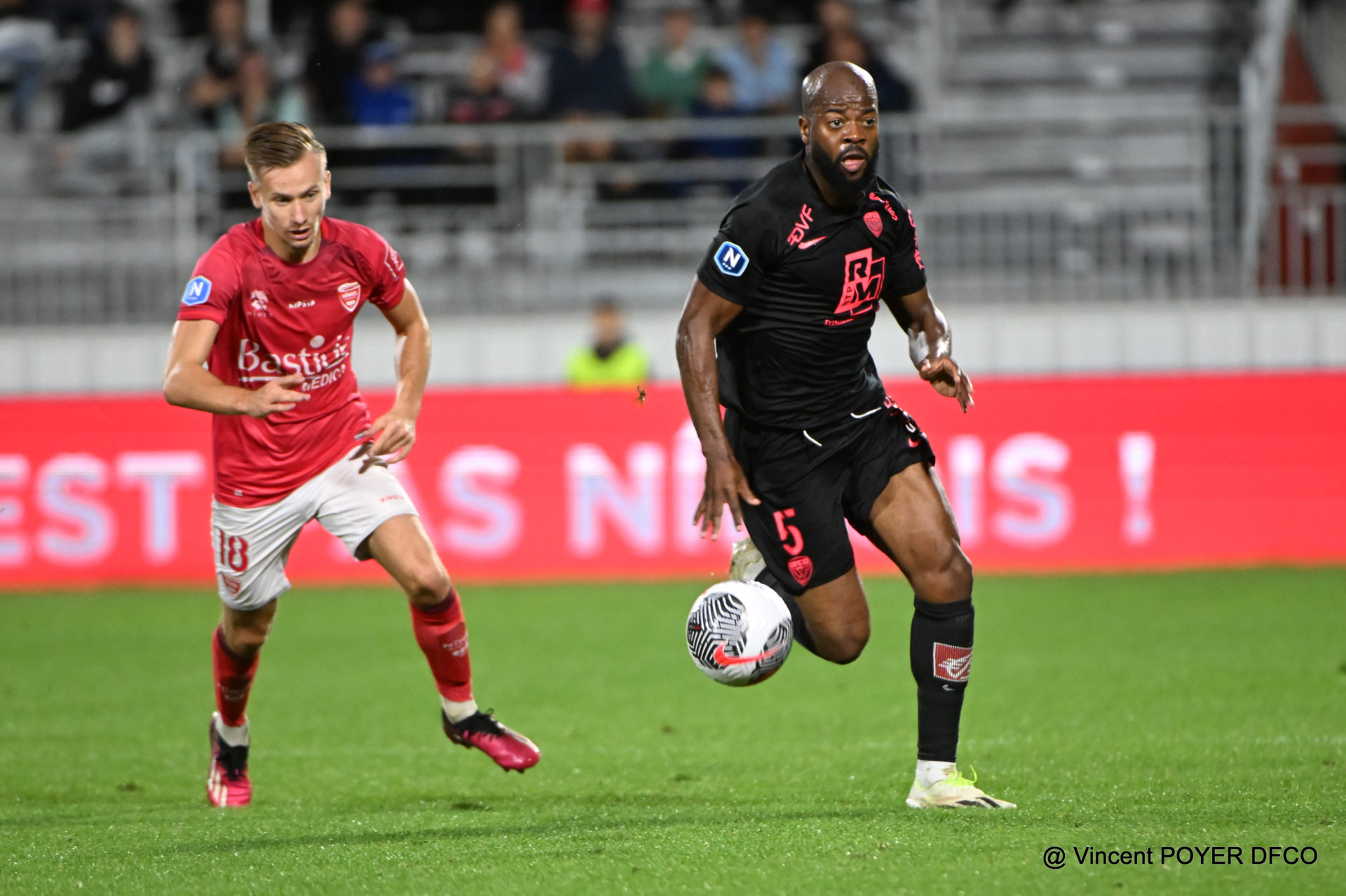 Le DFCO ramène un point de Nîmes (0-0)