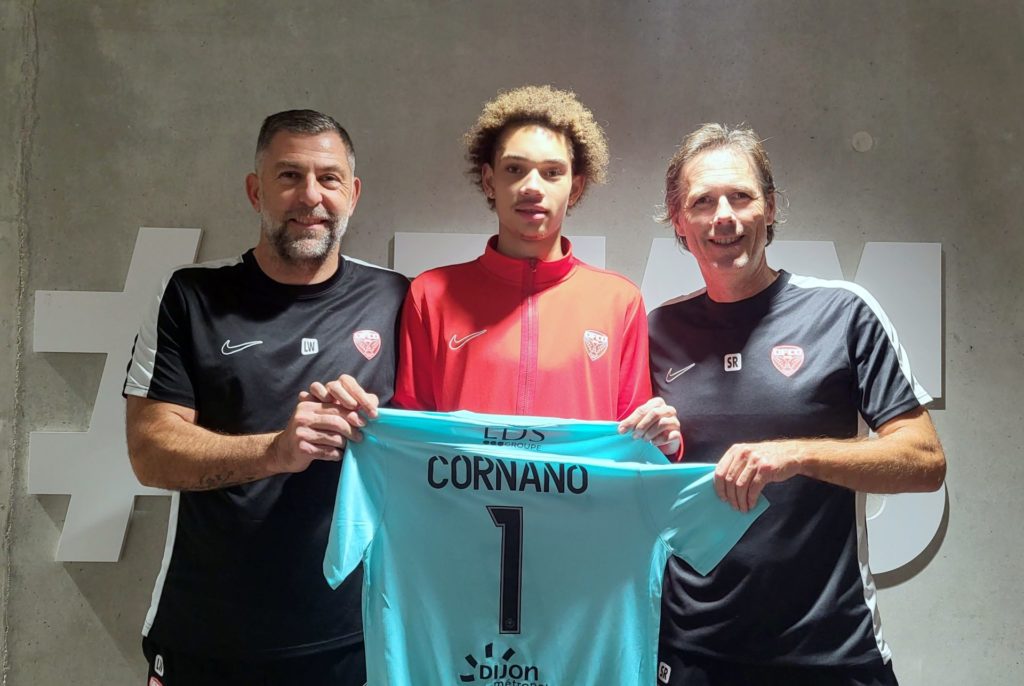 Mickaël Cornano (U17) s&rsquo;engage au DFCO