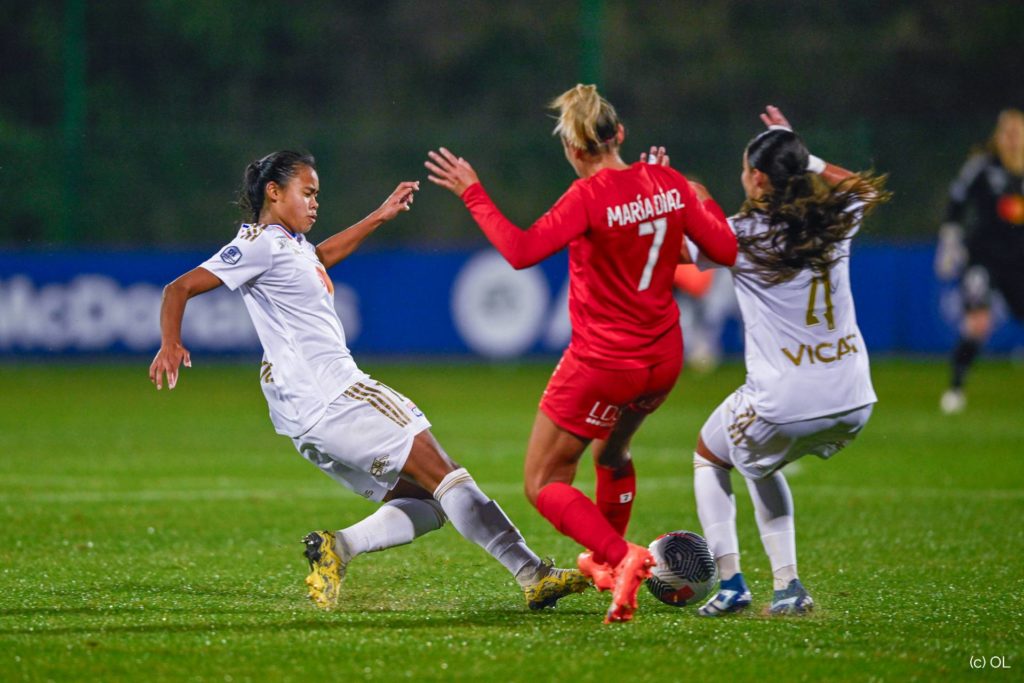 Le DFCO finit par céder à Lyon (4-1)