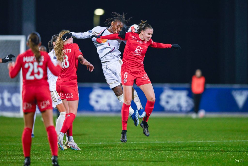 Le DFCO finit par céder à Lyon (4-1)