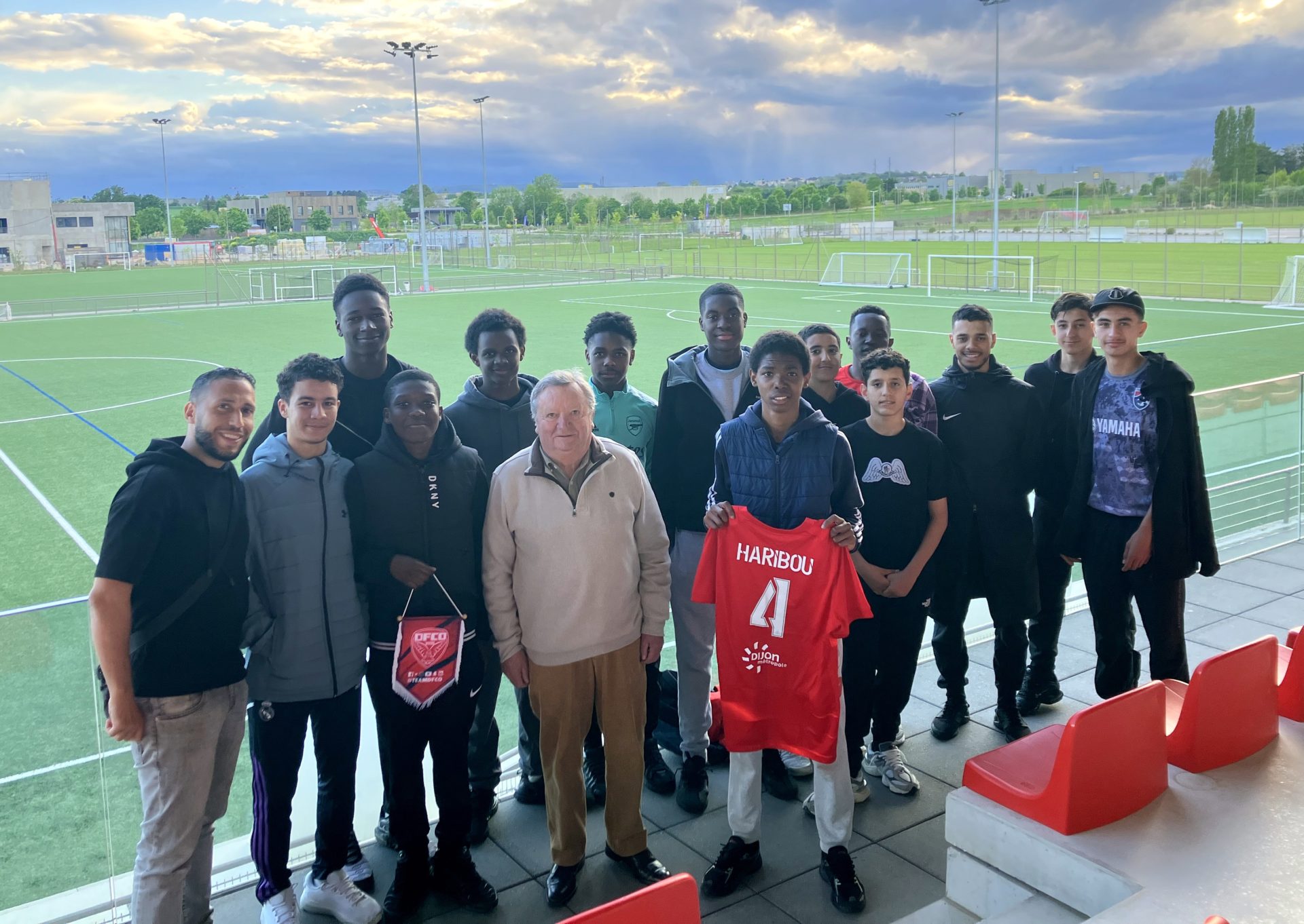 Le jeune Farel Haribou s’engage au DFCO