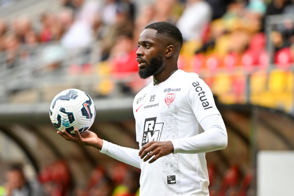 Cédric Makutungu / Nancy-DFCO : « Attaquer le match sans complexe »