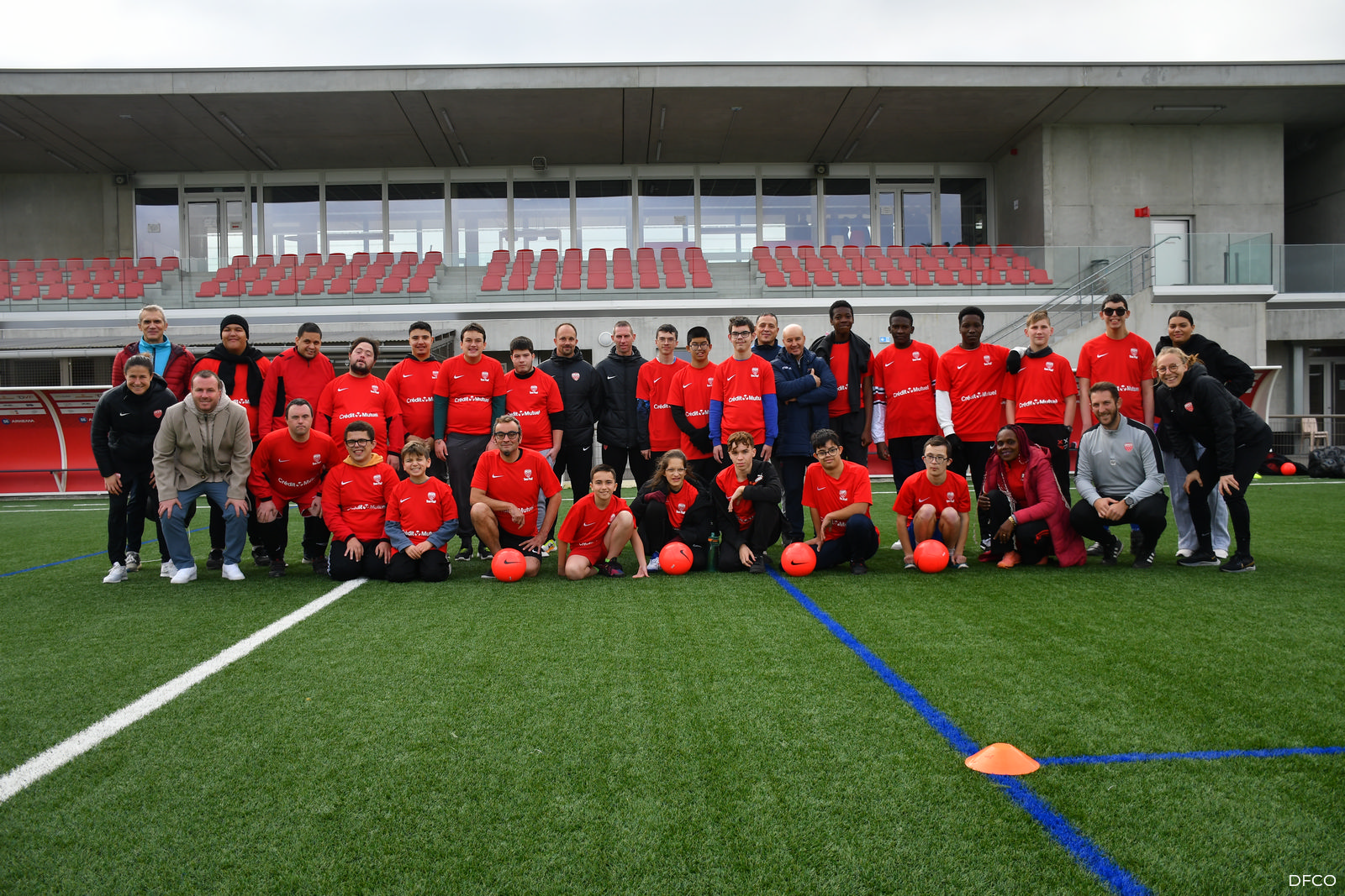 Des maillots Crédit Mutuel pour Tous au Foot !