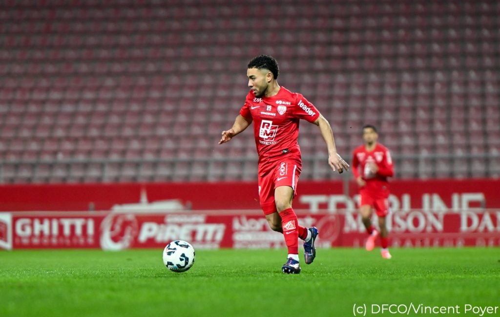 Le DFCO tombe face au leader