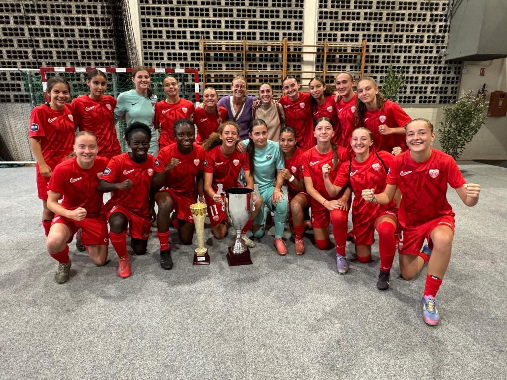 Les jeunes dijonnaises remportent l’Essonne Cup