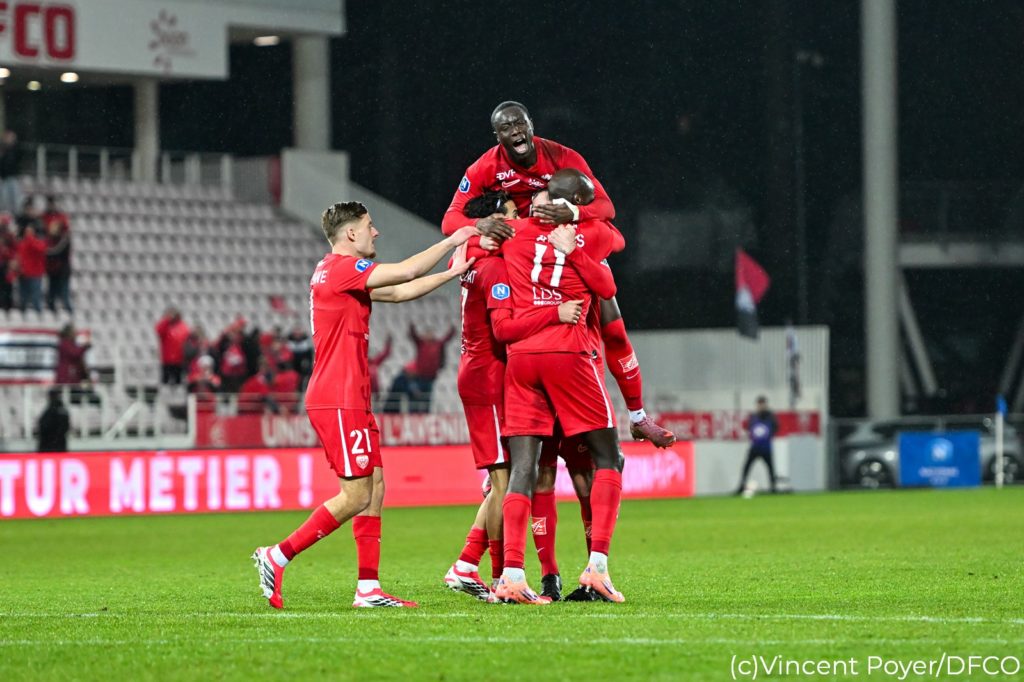 Le groupe dijonnais pour le déplacement à Paris 13