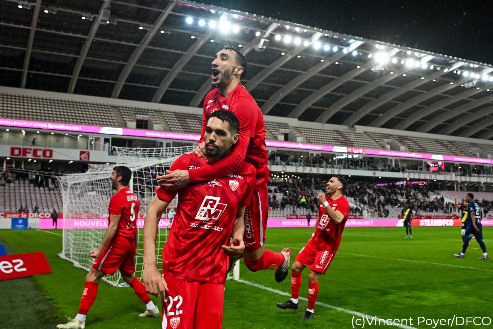Suivez DFCO – Versailles en direct vidéo